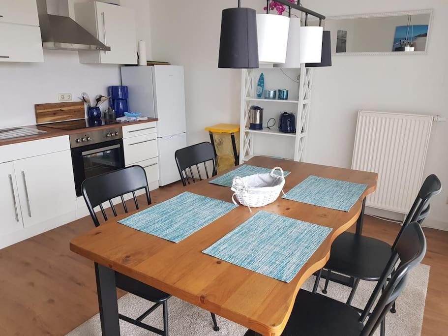 Ferienwohnung Wellenglitzern Breege Exterior foto